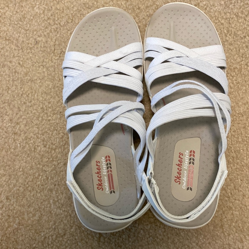 Skechers white stretch strappy sandal customizable fit